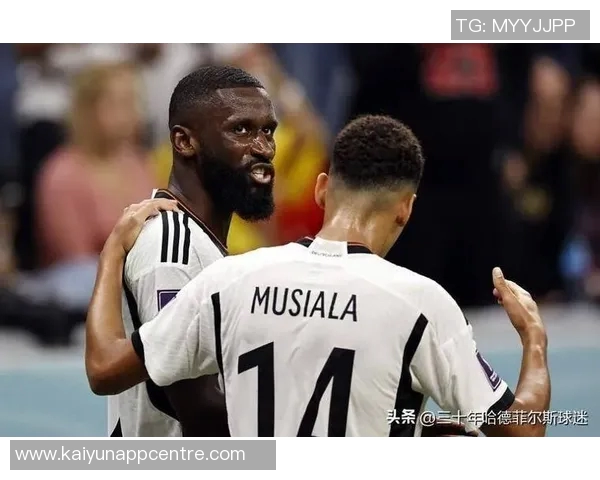 恩里克回应续约传闻称将保持私密性并指责假新闻干扰球队稳定